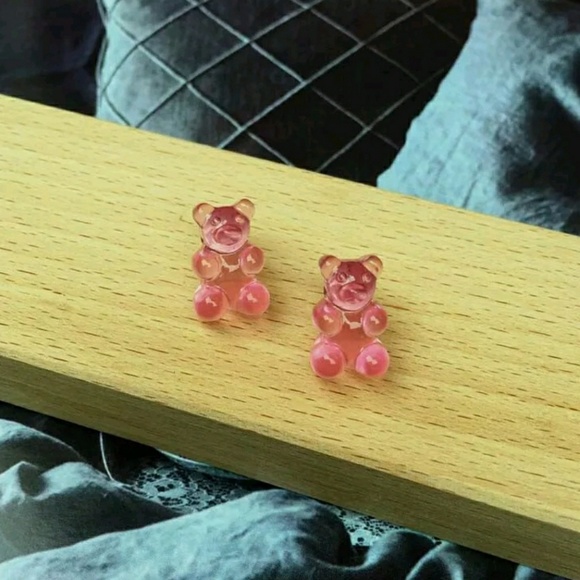 💕Light Pink Gummy Bear Earrings🐻 - Picture 2 of 3